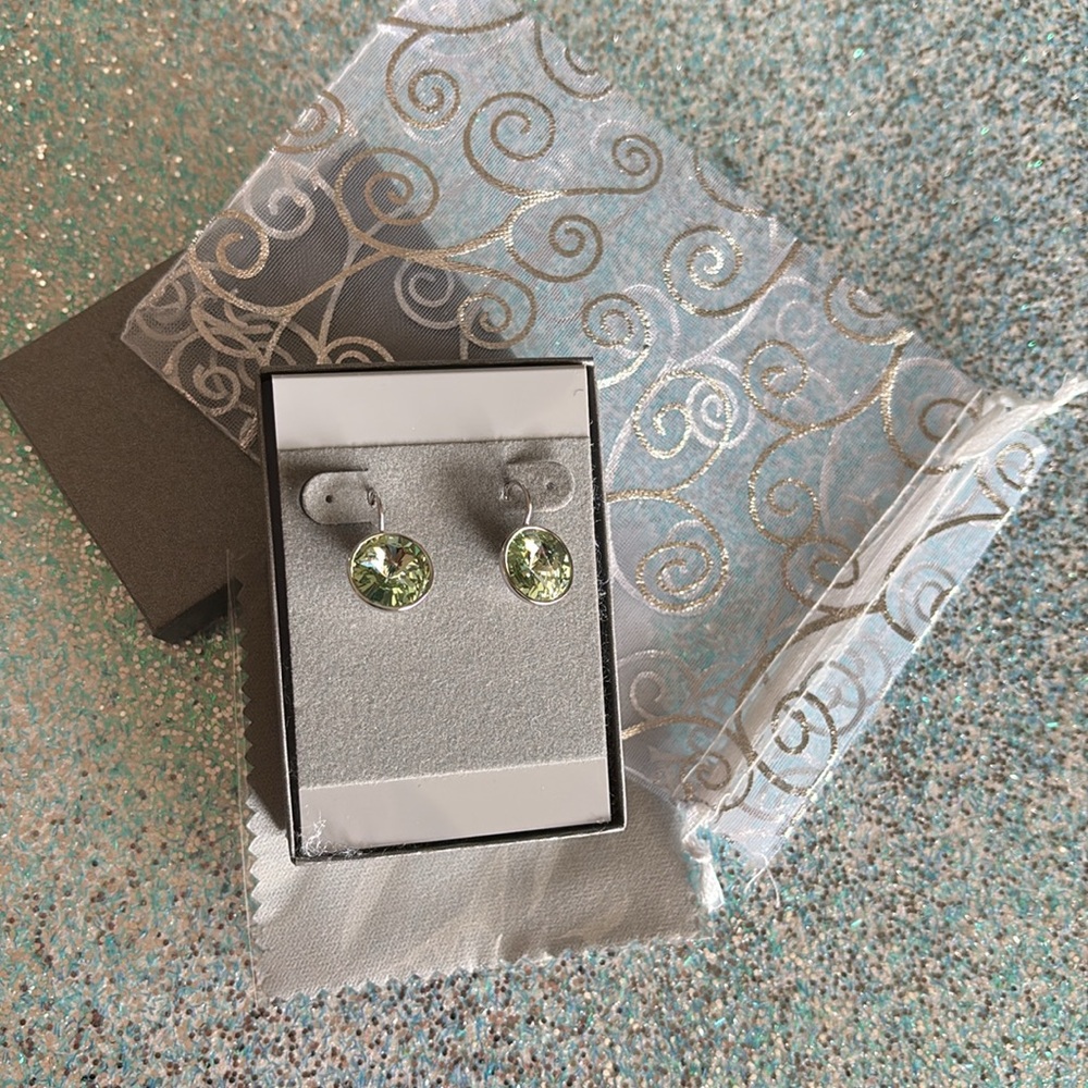 Light Lime Green Small Bella-Style Swarovski Crystal Rhodium Leverback Earrings - Picture 3 of 16